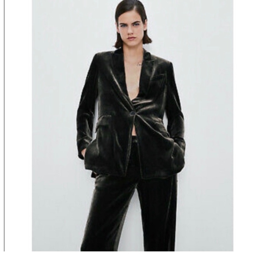 Zara Dark Velvet Blazer